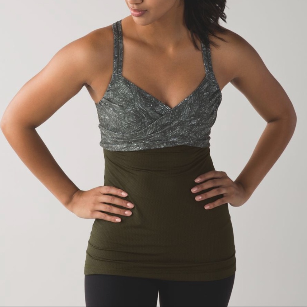 Lululemon Wrap It Up Tank Jazzy White Gator Green